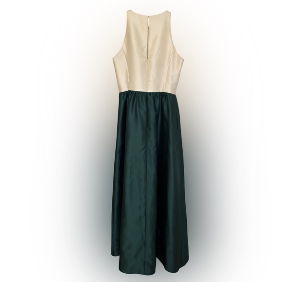 Alfred Sung Emerald & Cream Sleeveless Keyhole Back Satin Maxi Dress w/Pockets - Picture 4 of 6